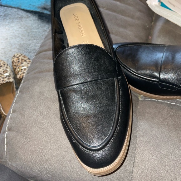 Beautiful Black and Tan Loafers by Joe Fresh - Picture 7 of 8